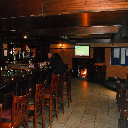 5 Corners Guest Inn Ballyclare Esterno foto